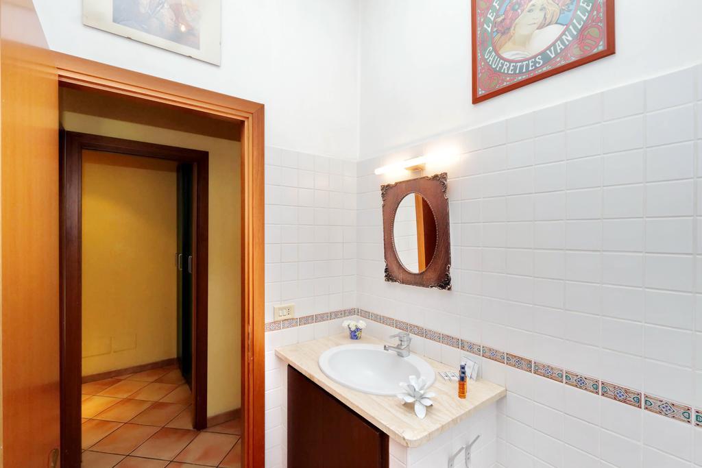 Romalibera Apartment ภายนอก รูปภาพ
