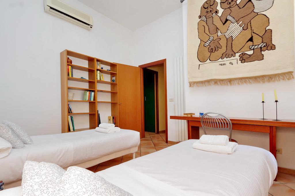 Romalibera Apartment ภายนอก รูปภาพ