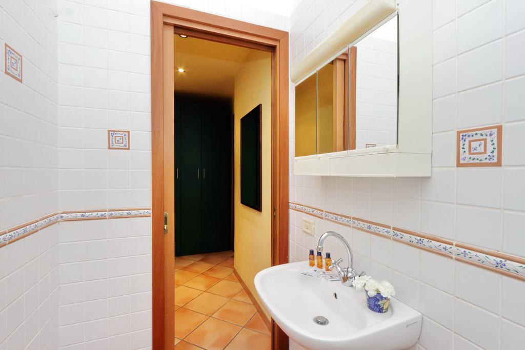 Romalibera Apartment ภายนอก รูปภาพ